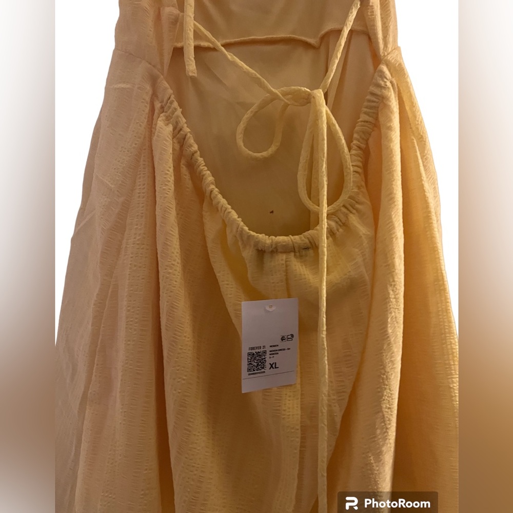 Open back halter mini dress - Picture 3 of 5